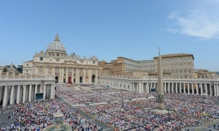 A “PRAEDICATE EVANGELIUM”: um novo convite aos leigos e leigas